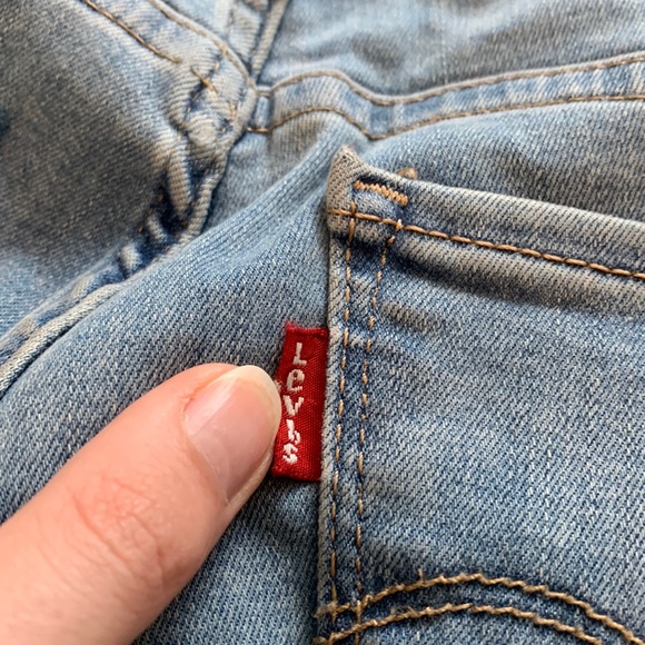 710 Skinny Light Wash Levi Jeans - Picture 5 of 6